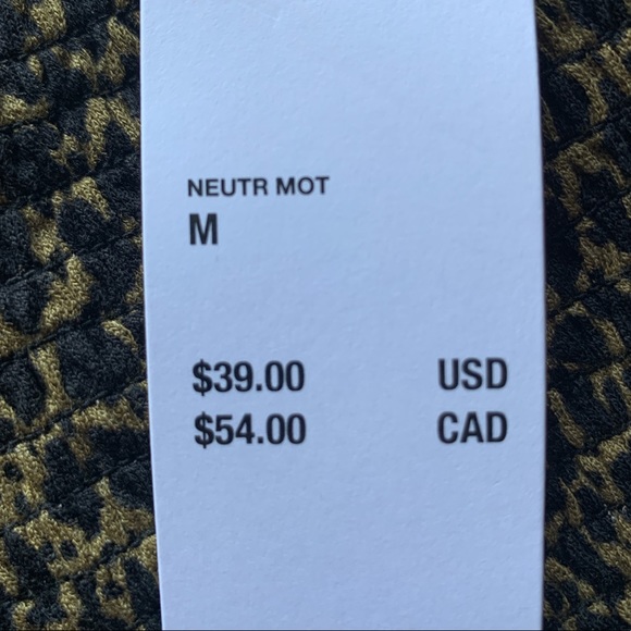 NWT Urban Outfitters Button Down Smocked Top - Picture 4 of 4